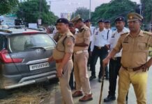 महिला अस्पताल से क्रेसेंट मॉल तक चला अतिक्रमण हटाओ अभियान, यातायात पुलिस ने हटवाए अवैध कब्जे टीआई कुलदीप त्रिपाठी के नेतृत्व में हुई कार्रवाई, दोबारा अतिक्रमण पर सख्त कार्रवाई की चेतावनी