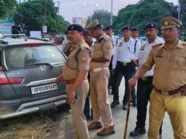 महिला अस्पताल से क्रेसेंट मॉल तक चला अतिक्रमण हटाओ अभियान, यातायात पुलिस ने हटवाए अवैध कब्जे टीआई कुलदीप त्रिपाठी के नेतृत्व में हुई कार्रवाई, दोबारा अतिक्रमण पर सख्त कार्रवाई की चेतावनी