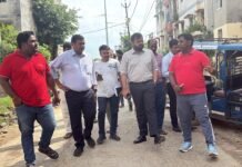गोपालपुर वार्ड में नगर आयुक्त का औचक निरीक्षण सफाई व्यवस्था दुरुस्त करने के सख्त निर्देश, बीटवार तैनाती और नालों की नियमित सफाई पर जोर