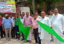 निकली ब्लॉक स्तरीय ‘स्कूल चलो अभियान’ एवं संचारी रोग नियंत्रण रैली 250 से अधिक बच्चों ने लिया भाग, विधायक प्रदीप शुक्ला ने शिक्षा और स्वास्थ्य के प्रति किया जागरूक