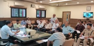 मिलावटखोरों पर प्रशासन की सख्ती, हर खाद्य प्रतिष्ठान का होगा शत-प्रतिशत पंजीकरण: डीएम स्कूलों, आंगनबाड़ी केंद्रों और फूड सप्लीमेंट की गुणवत्ता जांच के दिए निर्देश
