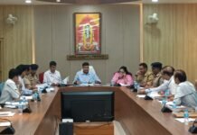 उद्यमियों की समस्याओं का समयबद्ध समाधान करें, लापरवाही पर होगी कार्रवाई: मंडलायुक्त