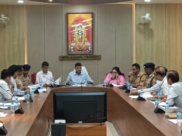 उद्यमियों की समस्याओं का समयबद्ध समाधान करें, लापरवाही पर होगी कार्रवाई: मंडलायुक्त