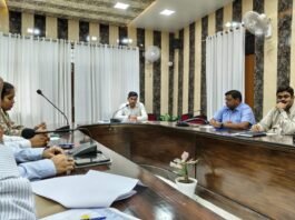 स्वच्छ भारत मिशन की समीक्षा, समयबद्ध लक्ष्य पूरे करने के निर्देश एडीएम सिटी बोले— स्वच्छता प्रशासन की सर्वोच्च प्राथमिकता, लापरवाही नहीं होगी बर्दाश्त