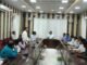 राजस्व कर्मचारियों की समस्याओं पर डीएम दीपक मीणा गंभीर, बोले— हर जायज मांग का होगा समाधान कलेक्ट्रेट सभागार में कलेक्ट्रेट, लेखपाल, राजस्व निरीक्षक व अमीन संघ के साथ बैठक, शासन स्तर के मामलों पर पत्र भेजने का भरोसा