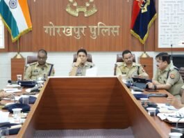 देर रात पुलिस लाइन में SSP डॉ. कोस्तुभ की क्राइम मीटिंग, अपराधियों पर सख्त कार्रवाई के निर्देश थाना प्रभारियों को वारंटियों की गिरफ्तारी, हिस्ट्रीशीटरों की निगरानी और रात्रि गश्त बढ़ाने के आदेश