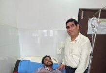 दिल के पास धंसा चाकू, छह गंभीर वार… डॉक्टरों ने बचाई 24 वर्षीय युवक की जान