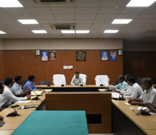 कालानमक चावल को वैश्विक पहचान दिलाने की तैयारी, उत्पादन बढ़ाने पर जोर डीएम की अध्यक्षता में ‘एक जनपद एक उत्पाद’ सीएफसी समिति की बैठक, किसानों को बाजार से अधिक कीमत दिलाने की योजना