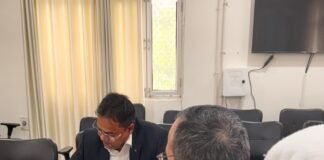 पदोन्नति पाकर अपर जिला जज बने सुनील कुमार सिंह संतकबीरनगर में एडीजे फास्ट ट्रैक कोर्ट का संभाला कार्यभार, बोले- सतत परिश्रम ही सफलता का मूल मंत्र