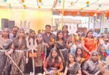 सूर्या स्कूल में धूमधाम से मना स्वतंत्रता दिवस, डॉ. उदय प्रताप, चंद्रावती देवी व सविता चतुर्वेदी ने किया ध्वजारोहण नन्हे-मुन्नों की देशभक्ति से ओतप्रोत प्रस्तुतियों ने मोहा मन, शहीदों के सपनों का भारत बनाने का लिया संकल्प