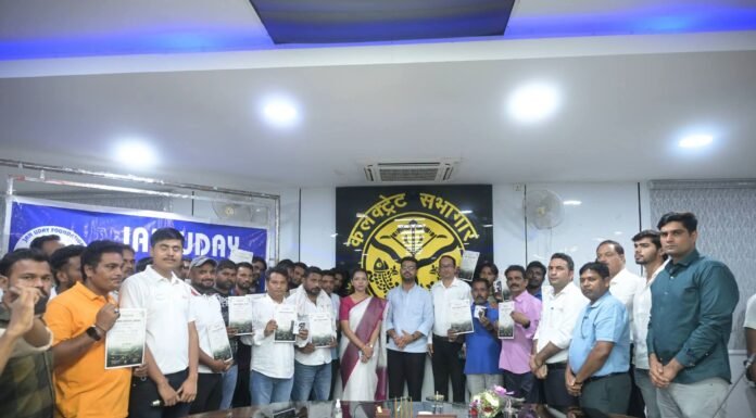 सफाई योद्धाओं और युवा स्वयंसेवकों को मिला सम्मान, श्रम को सलाम 130 सफाईकर्मियों को प्रमाणपत्र-स्मार्टवॉच और 140 युवा स्वयंसेवकों को प्रमाणपत्र-एयरपॉड्स देकर बढ़ाया हौसला