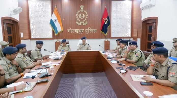 अपराध नियंत्रण और कानून व्यवस्था पर पुलिस हुई सख्त डीआईजी एस. चनप्पा व एसएसपी डॉ. कौस्तुभ ने अधिकारियों के साथ की समीक्षा बैठक, दिए कड़े निर्देश
