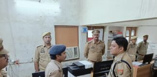 एसएसपी ने पीपीगंज थाने का किया औचक निरीक्षण जनसुनवाई, महिला हेल्प डेस्क और अभिलेखों की जांच, अपराध नियंत्रण पर दिए सख्त निर्देश