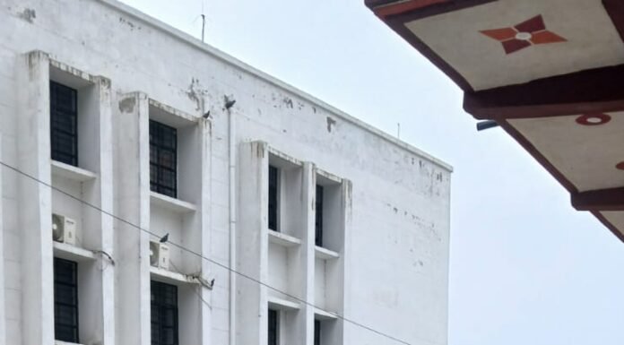 रॉयल्टी के दुरुपयोग पर बड़ी कार्रवाई, गीडा पुलिस ने छह डंपर किए सीज अवैध मिट्टी खनन पर कसा शिकंजा, रेलवे की रॉयल्टी का दूसरे स्थान पर हो रहा था इस्तेमाल