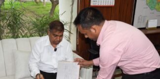 गोरखपुर जोन की कमान संभालेंगे एडीजी रामकुमार, ग्रहण किया पदभार 1995 बैच के वरिष्ठ आईपीएस अधिकारी बोले— कानून व्यवस्था, अपराध नियंत्रण और जनविश्वास होगी प्राथमिकता
