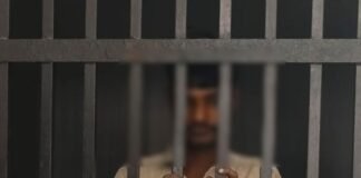 धारदार हथियार से पुलिसकर्मी पर हमला, आरोपी गिरफ्तार गीडा में चेकिंग के दौरान वारदात, अवैध चापड़ बरामद; आरक्षी घायल