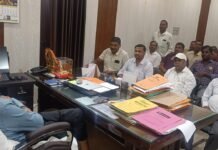 ग्रामीण सफाई कर्मचारियों की समस्याओं पर डीपीआरओ ने की सुनवाई वेतन, लंबित भुगतान व सेवा संबंधी मुद्दों पर हुई वार्ता, त्वरित निस्तारण के दिए निर्देश