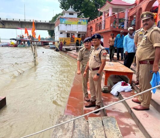 कांवड़ यात्रा को लेकर DIG ने परखी सुरक्षा व्यवस्था मुक्तिघाट व मेला परिसर का निरीक्षण, भीड़ नियंत्रण और यातायात प्रबंधन पर दिए निर्देश