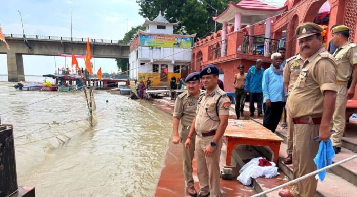 कांवड़ यात्रा को लेकर DIG ने परखी सुरक्षा व्यवस्था मुक्तिघाट व मेला परिसर का निरीक्षण, भीड़ नियंत्रण और यातायात प्रबंधन पर दिए निर्देश