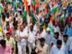 50 मीटर लंबे तिरंगे के साथ निकली भव्य तिरंगा यात्रा पूर्व विधायक राकेश सिंह बघेल ने किया नेतृत्व, जगह-जगह पुष्पवर्षा कर हुआ स्वागत