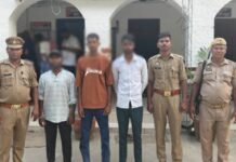 ऑनलाइन गेम के लिए रची अपहरण की कहानी, एआई फोटो भेजकर मांगी एक लाख की फिरौती सिकरीगंज पुलिस ने दो घंटे में बालक को सकुशल बरामद किया, पूछताछ में सामने आई पूरी सच्चाई