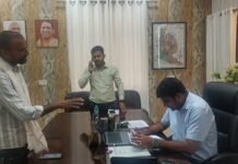 जनसुनवाई में डीएम दीपक मीणा ने सुनी फरियाद, अफसरों को त्वरित कार्रवाई के निर्देश कहा—शिकायतों का निस्तारण कागजों तक सीमित न रहे, फरियादियों को न लगानी पड़े कार्यालयों की दौड़