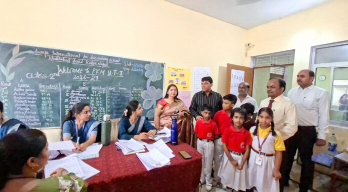 सूर्या स्कूल में सजा अभिभावक-शिक्षक संवाद का मंच रिपोर्ट कार्ड में बच्चों की प्रगति देख खिले अभिभावकों के चेहरे, डॉ. उदय बोले सफलता के शिखर तक पहुंचाना लक्ष्य