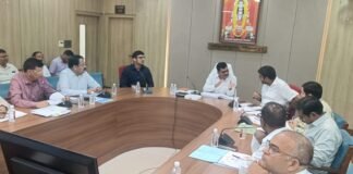 सीएम डैशबोर्ड की रैंकिंग में लापरवाही पर मंडलायुक्त सख्त रेड श्रेणी की परियोजनाओं में देरी पर मांगा जवाब, खराब प्रदर्शन वाले विभागों को सुधार की चेतावनी