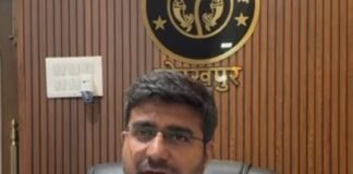 नेपाल में फ्लैश फ्लड से बढ़ी चिंता, गंडक के जलप्रवाह पर प्रशासन की नजर गोरखपुर में फिलहाल खतरा नहीं, राप्ती-घाघरा का जलस्तर घटा; एनडीआरएफ, एसडीआरएफ और पीएसी अलर्ट