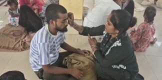 जिला कारागार में भाई-बहन के रिश्ते की दिखी भावुक तस्वीर रक्षाबंधन पर 1408 लोगों ने की बंदियों से मुलाकात, 1113 बहनों ने भाइयों की कलाई पर बांधी राखी