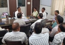 निर्माण कार्यों में गुणवत्ता से समझौता नहीं, समयसीमा में पूरा करें काम एसडीएम ने की समीक्षा, आय-जाति-निवास प्रमाणपत्रों की रिपोर्ट जांच के बाद ही भेजने के निर्देश