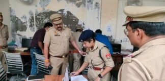 पीड़ितों की शिकायत पर तत्काल करें कार्रवाई : एएसपी कोतवाली के औचक निरीक्षण में साइबर व मिशन शक्ति केंद्र की परखी व्यवस्था, अपराध नियंत्रण को लेकर दिए निर्देश