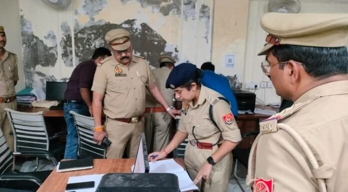 पीड़ितों की शिकायत पर तत्काल करें कार्रवाई : एएसपी कोतवाली के औचक निरीक्षण में साइबर व मिशन शक्ति केंद्र की परखी व्यवस्था, अपराध नियंत्रण को लेकर दिए निर्देश