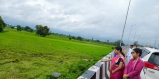 बारिश से फसलों पर आफत, खेतों में नुकसान देखने पहुंचे डीएम-एसपी अकबरपुर और भीटी के प्रभावित इलाकों का किया निरीक्षण, क्षति का आकलन कर किसानों को जल्द सहायता दिलाने के निर्देश