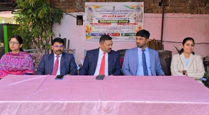 गलत व्यवहार को छिपाएं नहीं, शिक्षक या अभिभावक को तुरंत बताएं सावित्री विद्या विहार इंटर कॉलेज में छात्र-छात्राओं को पॉक्सो एक्ट और बच्चों के अधिकारों की दी जानकारी