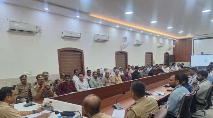 साइबर ठगी पर शिकंजे के लिए पुलिस और बैंक प्रबंधकों ने बनाई रणनीति डिजिटल अरेस्ट, इन्वेस्टमेंट फ्रॉड और म्यूल खातों पर विशेष निगरानी के निर्देश; 74 शाखा प्रबंधक हुए शामिल