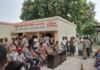 गायघाट में एसएसपी ने लगाई चौपाल, ग्रामीणों की सुनीं समस्याएं जनशिकायतों के त्वरित निस्तारण के साथ अपराध नियंत्रण और कम्युनिटी पुलिसिंग पर दिया जोर