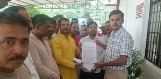 एम्स का बंद गेट नंबर-3 खोलने की मांग, डीएम कार्यालय पहुंचा संगठन राघवेंद्र प्रताप सिंह ने सिटी मजिस्ट्रेट को सौंपा ज्ञापन, मरीजों और तीमारदारों की परेशानी का उठाया मुद्दा