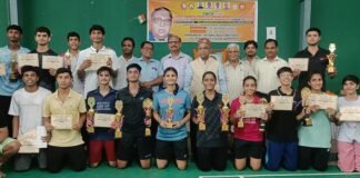 फाइनल में खिलाड़ियों ने दिखाया दमखम, चैंपियनों ने जीती ट्रॉफी आदित्या यादव-रिद्धिमा सिंह की जोड़ी बनी महिला युगल विजेता, सार्थक सोम ने एकल और युगल दोनों खिताब जीते