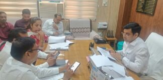 सेवा संकल्प अभियान की तैयारियों को एडीएम सिटी ने परखा सभी ईओ के साथ बैठक कर ली अब तक की तैयारियों की जानकारी, व्यवस्थाएं समय से पूरी करने के निर्देश