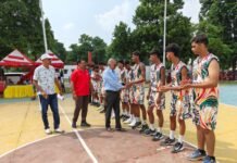 गोरखपुर, वाराणसी और मेरठ मंडल की टीमों का रहा दबदबा प्रदेशीय माध्यमिक विद्यालयी बास्केटबॉल प्रतियोगिता के दूसरे दिन रोमांचक मुकाबले, चयनकर्ताओं ने परखी खिलाड़ियों की प्रतिभा