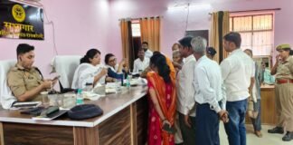 डलमऊ तहसील में 63 शिकायतें, सात का मौके पर निस्तारण डीएम-एसपी ने सुनीं फरियादियों की समस्याएं, अधिकारियों को एक सप्ताह में गुणवत्तापूर्ण निस्तारण के निर्देश
