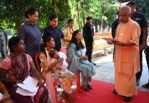 शिकायतों के निस्तारण में लापरवाही पर तय होगी जवाबदेही : योगी जनता दर्शन में करीब 150 लोगों की सुनीं समस्याएं, अवैध कब्जे के मामलों में कानूनी कार्रवाई के निर्देश