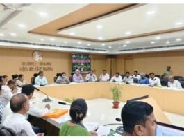पौधरोपण की जियोटैगिंग माह के अंत तक पूरी करें : डीएम