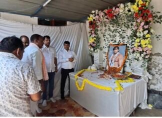 दिवंगत पहलवान ब्रह्मानंद के परिवार को एक लाख की आर्थिक मदद गोसाईपुर पहुंचे डॉ. उदय प्रताप व राकेश चतुर्वेदी, परिजनों को बंधाया ढांढस; हर संभव सहयोग का दिया भरोसा