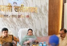 डीएम-एसपी ने सुनीं फरियादियों की समस्याएं थाना समाधान दिवस में शिकायतों के गुणवत्तापूर्ण निस्तारण के निर्देश, लापरवाही पर दी चेतावनी