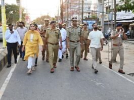 नवरात्र पर मिशन शक्ति फेज-6 का शुभारंभ, नारी सशक्तीकरण का दिया संदेश डीआईजी संजीव त्यागी के नेतृत्व में निकला पैदल मार्च, महिलाओं को सुरक्षा और हेल्पलाइन सेवाओं के प्रति किया जागरूक
