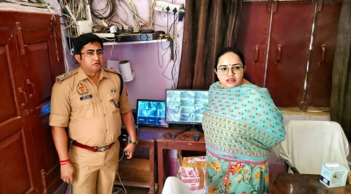 पीईटी-2026: परीक्षा केंद्रों का डीएम-एसपी ने किया निरीक्षण सीसीटीवी, बिजली और सुरक्षा व्यवस्था दुरुस्त रखने के निर्देश, लापरवाही पर होगी कार्रवाई