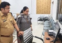 पीईटी की प्रथम पाली में 82.08 प्रतिशत परीक्षार्थी रहे उपस्थित डीएम और एसपी ने तीन परीक्षा केंद्रों का किया औचक निरीक्षण, व्यवस्थाओं का लिया जायजा