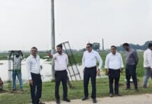 गीडा में गांधी-शास्त्री जयंती पर स्वच्छता और पौधरोपण सीईओ विशाल कुमार ने किया ध्वजारोहण, एसीईओ राम प्रकाश समेत अधिकारियों ने महापुरुषों को किया नमन